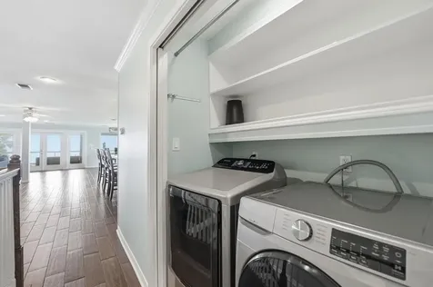 7712 Channelview Drive Galveston TX 77554