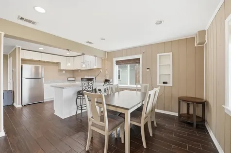 7712 Channelview Drive Galveston TX 77554