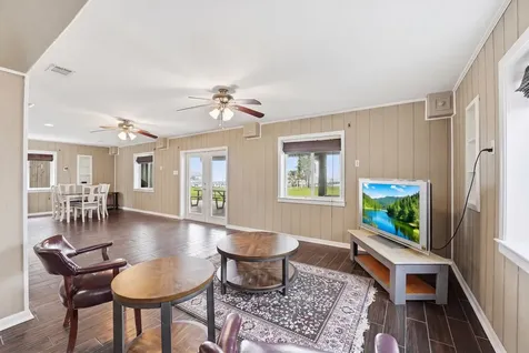 7712 Channelview Drive Galveston TX 77554