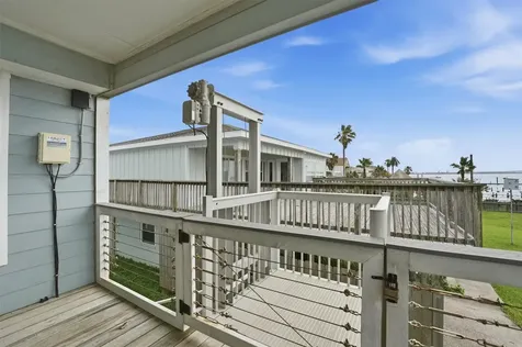 7712 Channelview Drive Galveston TX 77554