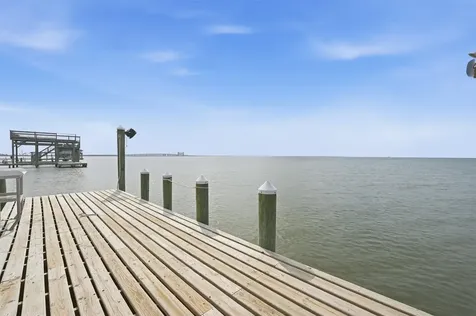 7712 Channelview Drive Galveston TX 77554