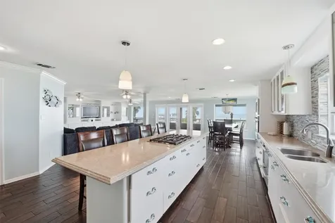 7712 Channelview Drive Galveston TX 77554