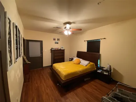 1239 20th Street B Huntsville TX 77340
