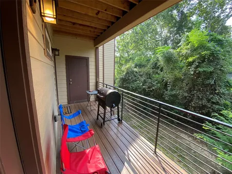 1239 20th Street B Huntsville TX 77340