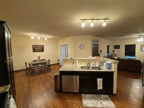 1239 20th Street B Huntsville TX 77340