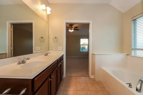 1315 Lucas Street Pearland TX 77581