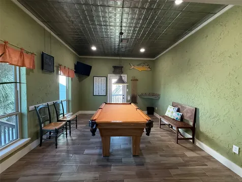203 Kahmeha Drive Tiki Island TX 77554