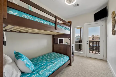 203 Kahmeha Drive Tiki Island TX 77554