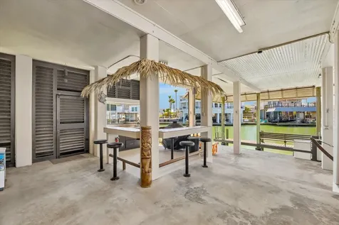 203 Kahmeha Drive Tiki Island TX 77554