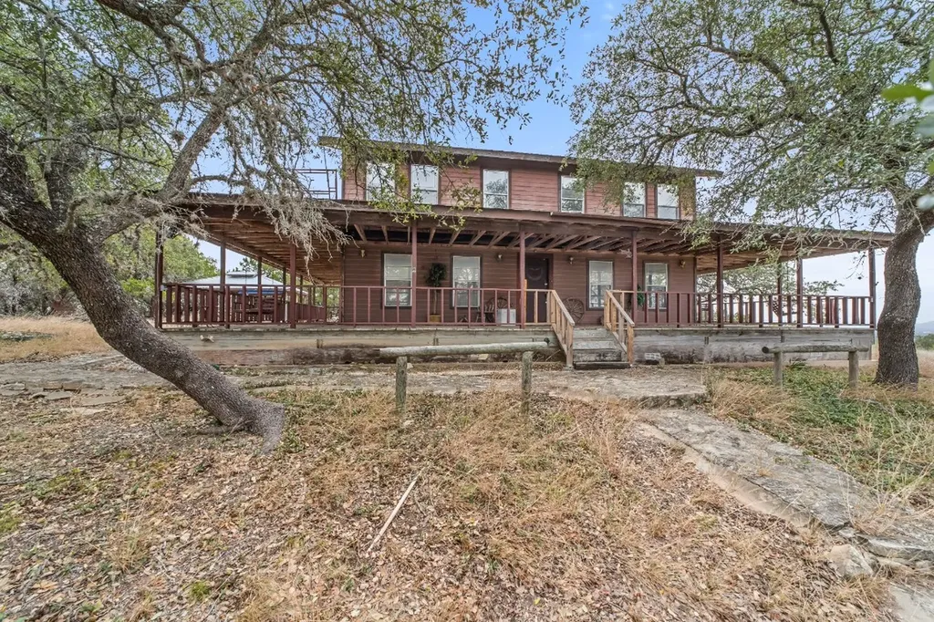 1831 Forest Trail Drive Bandera TX 78003