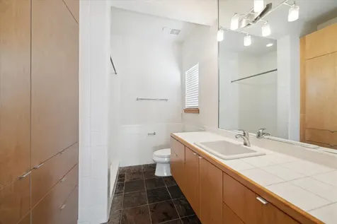 94 Drew Street C Houston TX 77006