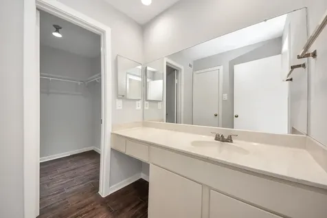2333 Bering Drive 337 Houston TX 77057