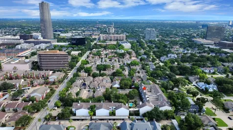 2333 Bering Drive 337 Houston TX 77057