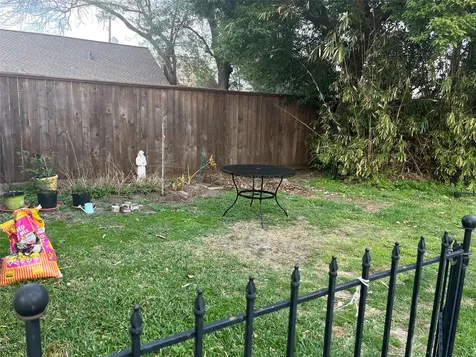 603 1/2 Moody Street Houston TX 77009