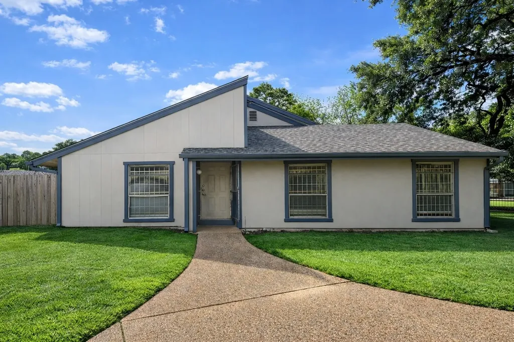 5817 W Tidwell Road Houston TX 77092