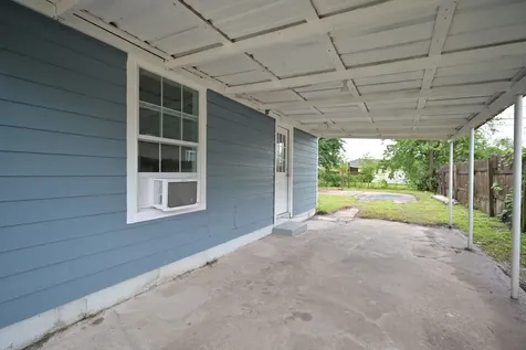 10338 Flaxman Street Houston TX 77029