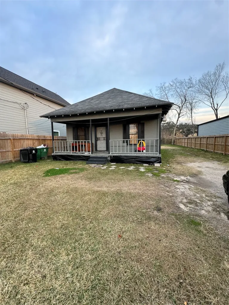 4013 King Street Houston TX 77026