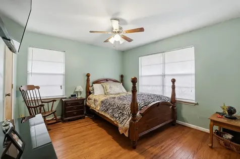 10922 Ivyridge Road Houston TX 77043