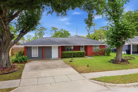 10922 Ivyridge Road Houston TX 77043