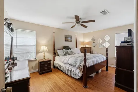 10922 Ivyridge Road Houston TX 77043