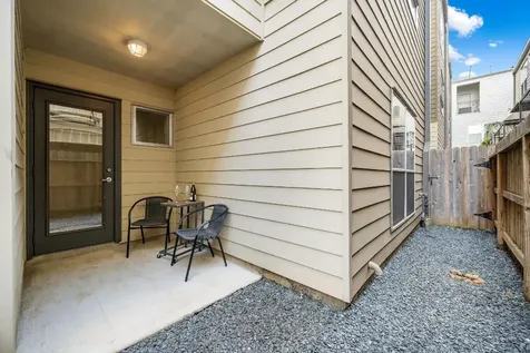 441 Meadow Street Houston TX 77020