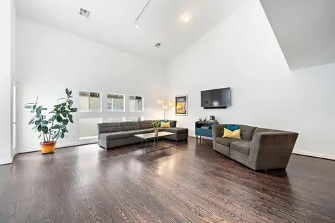 441 Meadow Street Houston TX 77020