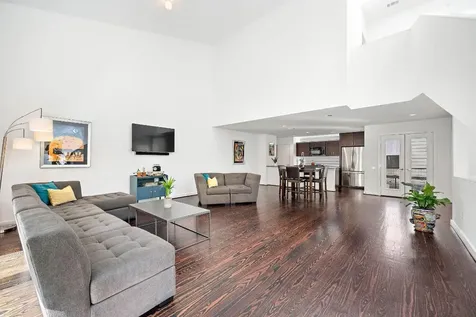 441 Meadow Street Houston TX 77020