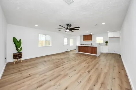 717 Phyllis Court Conroe TX 77303