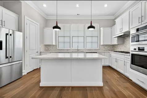 815 Bringhurst Street Houston TX 77020