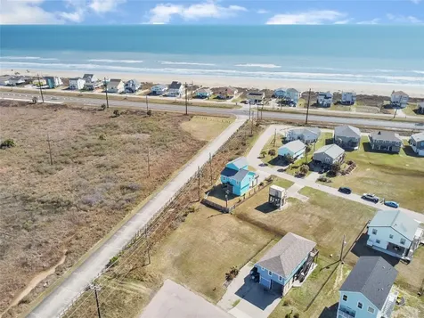 Lot 94 Camino Galveston TX 77554
