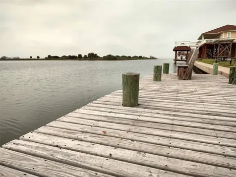 Lot 94 Camino Galveston TX 77554