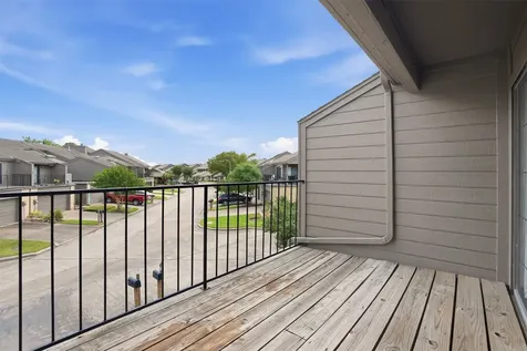 18024 Starboard Drive Houston TX 77058