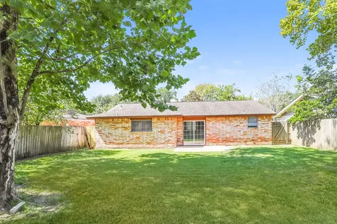 16635 David Glen Drive Friendswood TX 77546