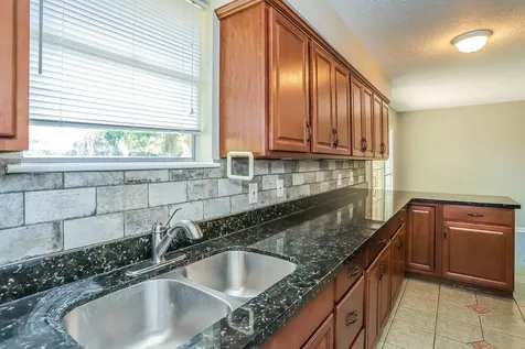 16635 David Glen Drive Friendswood TX 77546