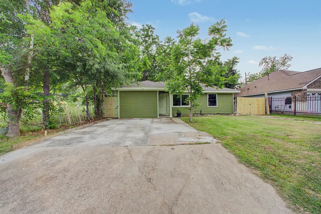 5505 Southlea Street Houston TX 77033