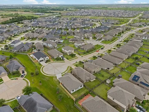 17443 Chester Valley Trail Hockley TX 77447