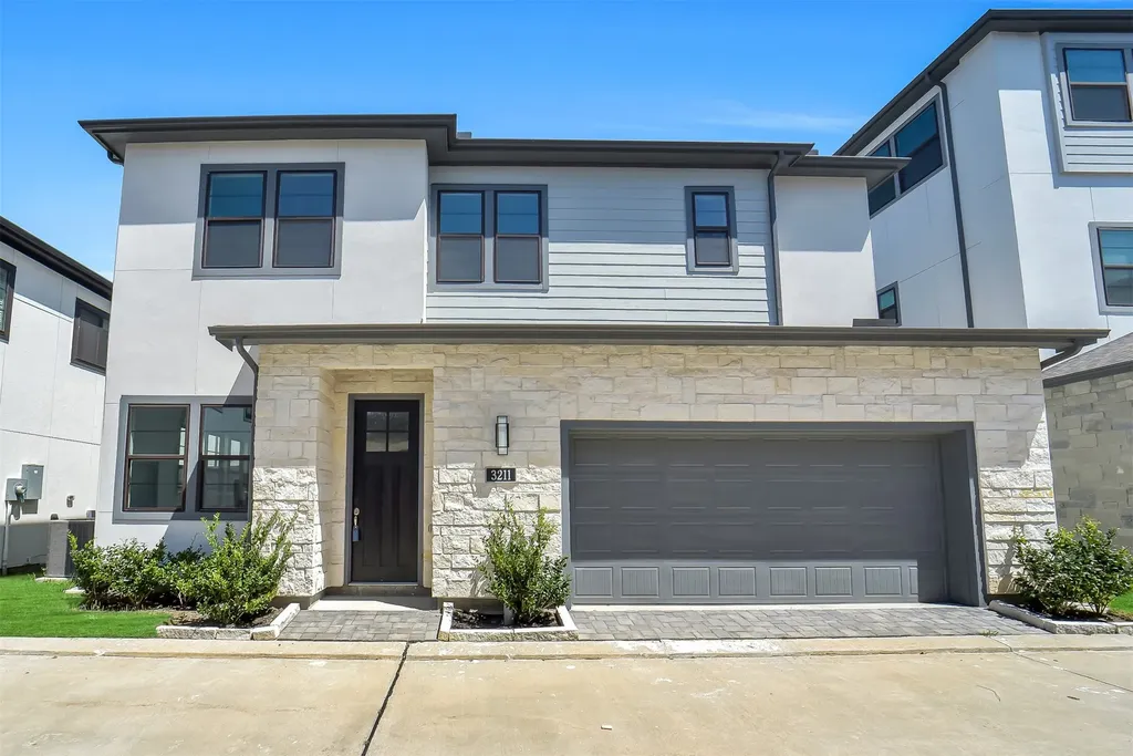 3211 Royal Oaks Hollow Lane Houston TX 77082