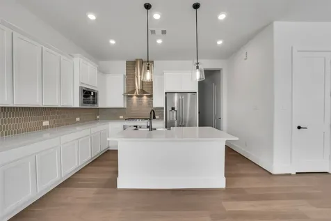 3211 Royal Oaks Hollow Lane Houston TX 77082