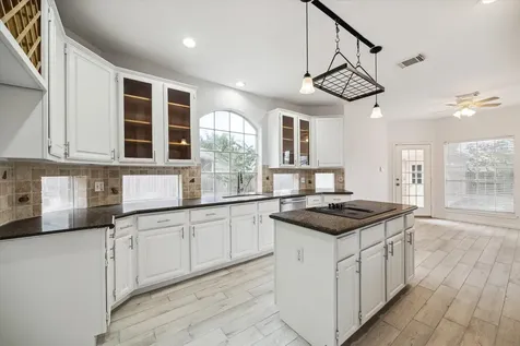 2715 Oakland Drive Sugar Land TX 77479