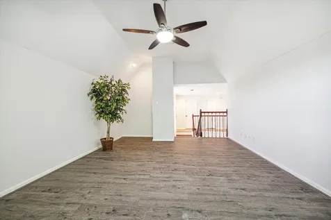 2715 Oakland Drive Sugar Land TX 77479