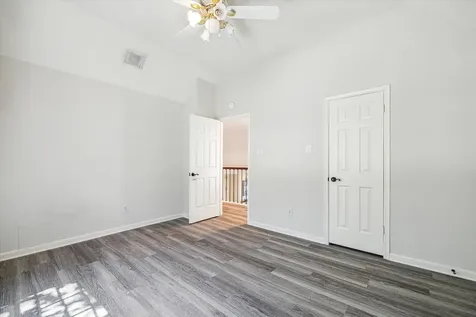 2715 Oakland Drive Sugar Land TX 77479