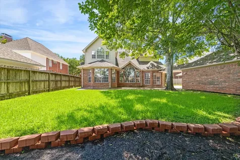 2715 Oakland Drive Sugar Land TX 77479