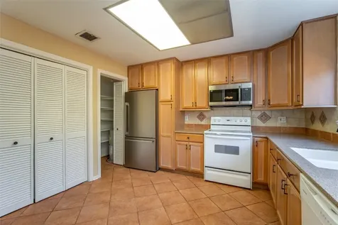 11711 Memorial Drive 621 Houston TX 77024