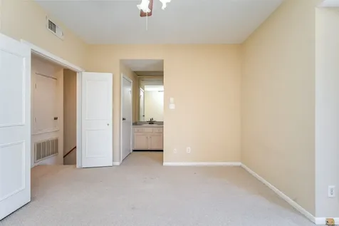 11711 Memorial Drive 621 Houston TX 77024