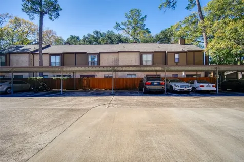 11711 Memorial Drive 621 Houston TX 77024