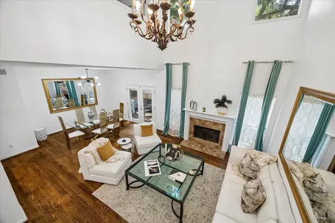 2555 Bering Drive 1 Houston TX 77057