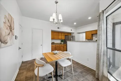 2555 Bering Drive 1 Houston TX 77057