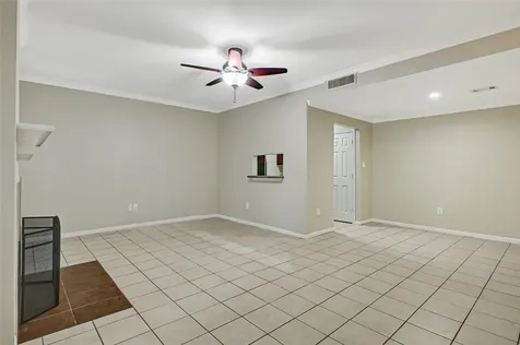 1100 Augusta Drive 79 Houston TX 77057