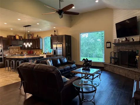 8595 Jared Road Bellville TX 77418