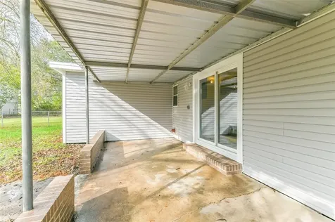 1309 W Lang Street Alvin TX 77511